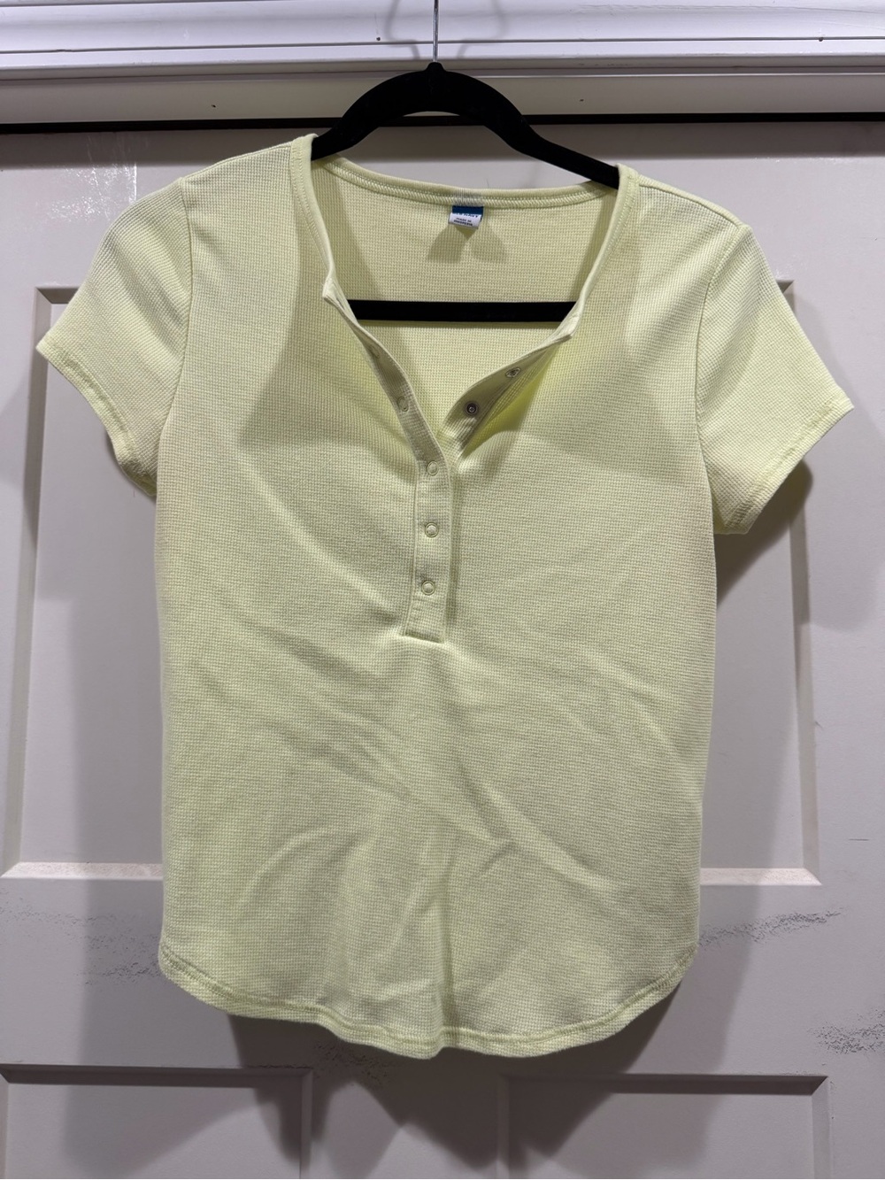 Old Navy Short Sleeve Henley Tee in Green Size Small